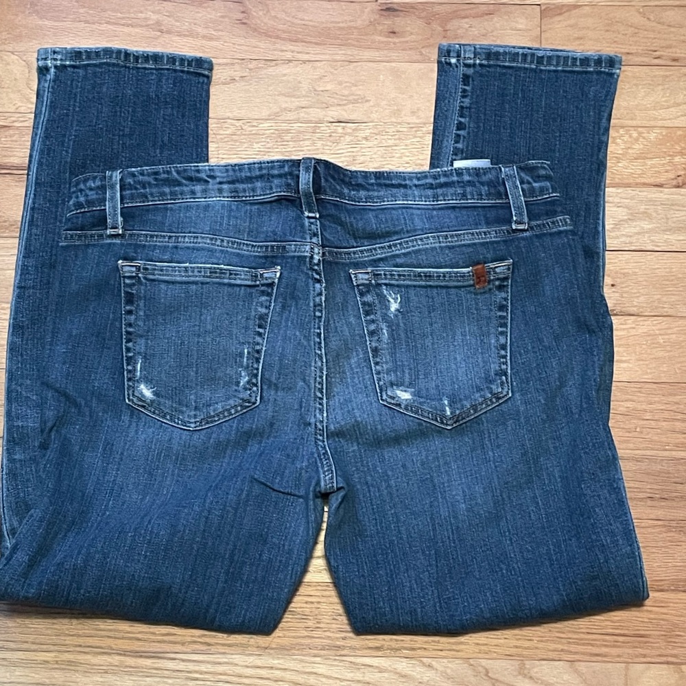 Joes jeans women’s destroyed Keagan jeans size 31- 100% authentic- crop